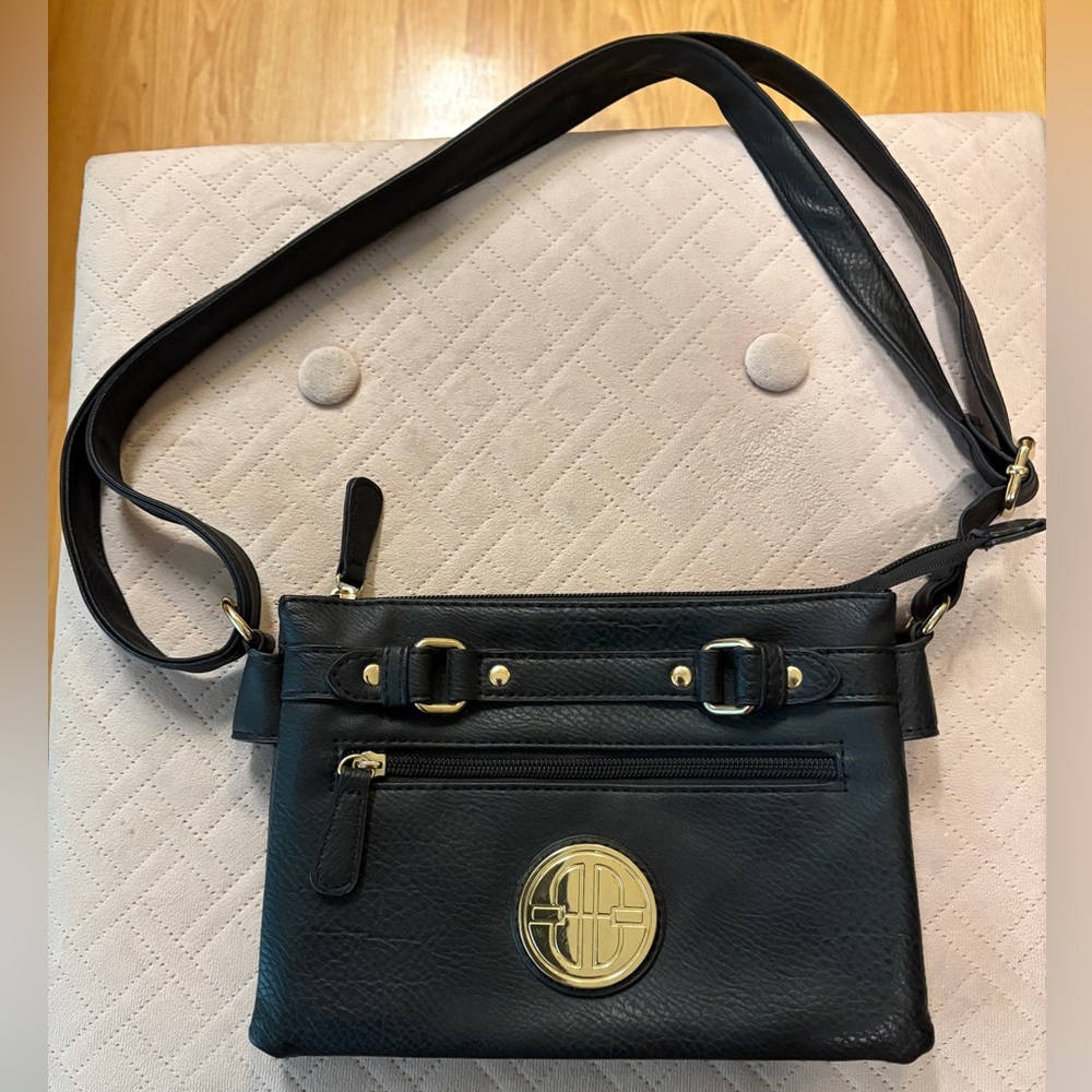 Bueno Black Crossbody Bag